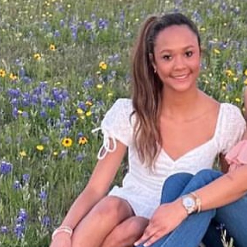 Meet your Posher, Laila